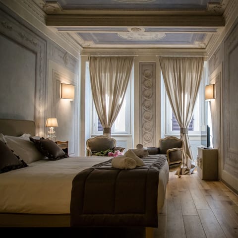 Deluxe Room | 1 bedroom, premium bedding, down comforters, in-room safe