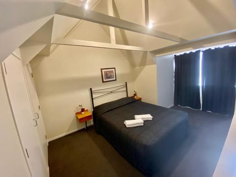 1 bedroom, pillowtop beds, rollaway beds, free WiFi