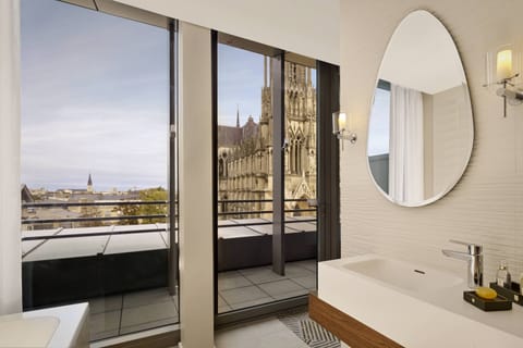 Junior Suite, 1 King Bed, Balcony (Cathedral View) | Bathroom | Hydromassage showerhead, designer toiletries, hair dryer, bathrobes