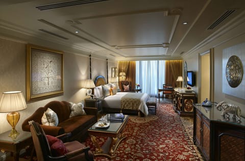 Royal Club Parlour Room | Egyptian cotton sheets, premium bedding, down comforters