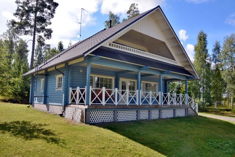 Cottage (Sininen Mökki) | Exterior