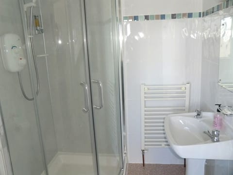 Double Room, Ensuite | Bathroom