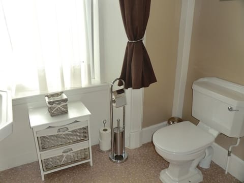 Double Room, Private Bathroom | Bathroom