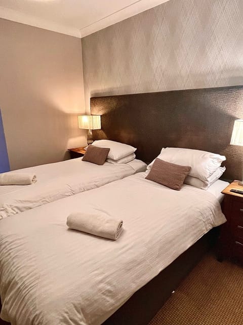 Family Studio | In-room safe, iron/ironing board, free WiFi, bed sheets