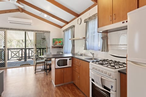 Family Superior Cabin- 7 berth | Private kitchen | Fridge, microwave, stovetop, coffee/tea maker