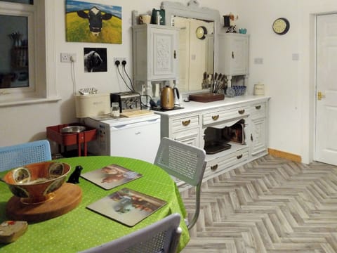 Kitchen/diner | Altabrug, Stoneybridge, Isle of South Uist