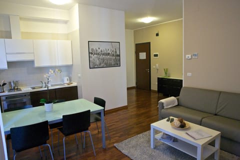 Apartment | Living area | Flat-screen TV