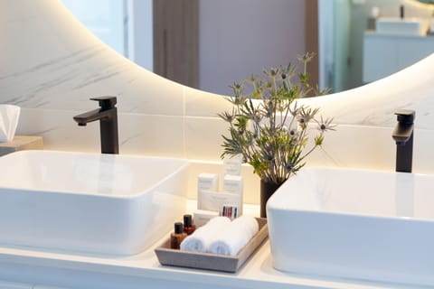 Grand Penthouse | Bathroom | Shower, rainfall showerhead, designer toiletries, hair dryer