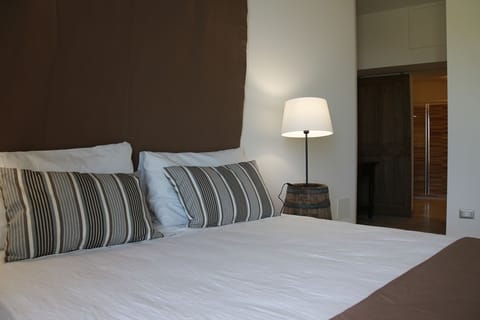 Suite (Favolosa) | 1 bedroom, premium bedding, down comforters, individually decorated