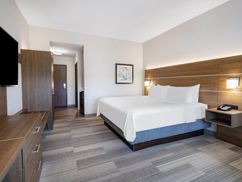 Premium bedding, pillowtop beds, in-room safe, laptop workspace
