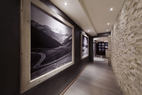 Turkish bath, body treatments, aromatherapy, deep-tissue massages