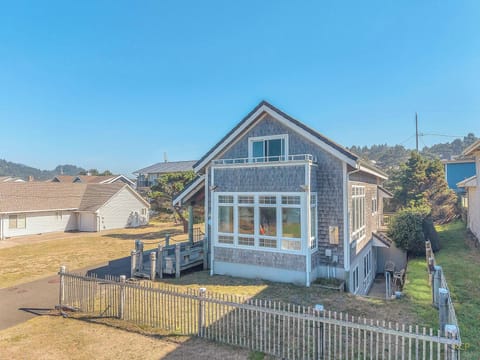 250923-The Tides Inn-1