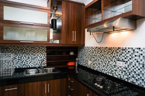 Room | Private kitchen | Fridge, microwave, stovetop, electric kettle