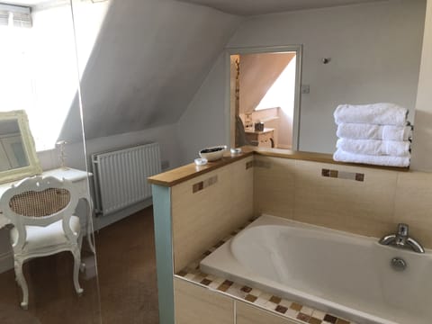 Superior Suite, Ensuite