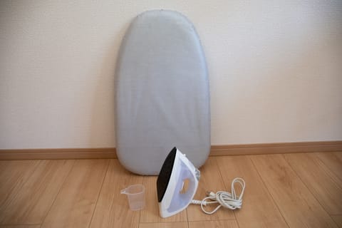 Iron/ironing board