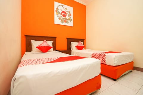 Deluxe Twin Room | Free WiFi, bed sheets