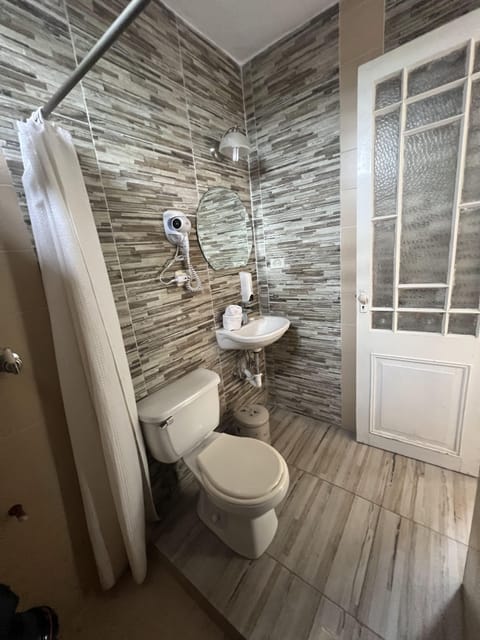 Executive Twin Room | Bathroom | Shower, free toiletries, towels, soap