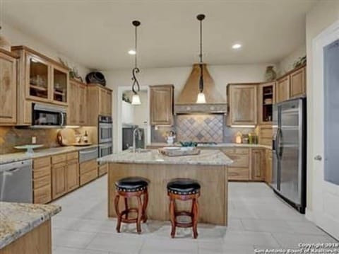 Large island kitchen