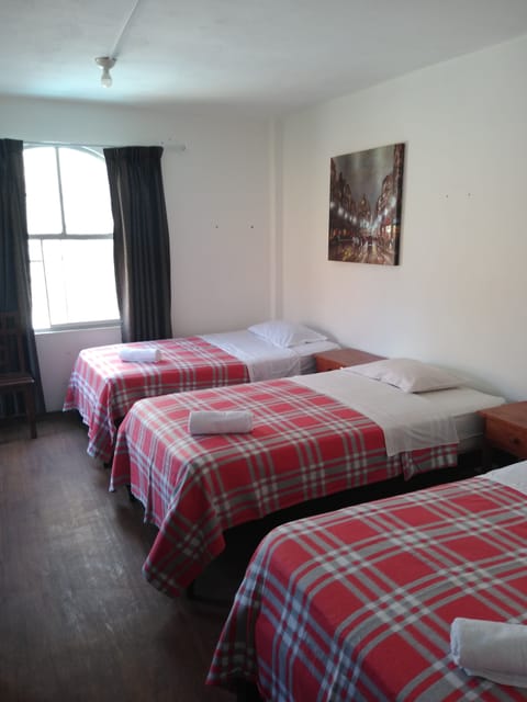 Triple Room | Free WiFi, bed sheets