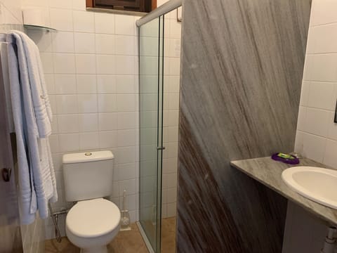 Apartment, Pool View | Bathroom | Shower, rainfall showerhead, free toiletries, towels