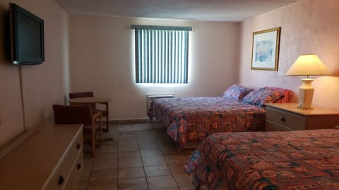 Suite, 2 Bedrooms (King) | Free WiFi, bed sheets