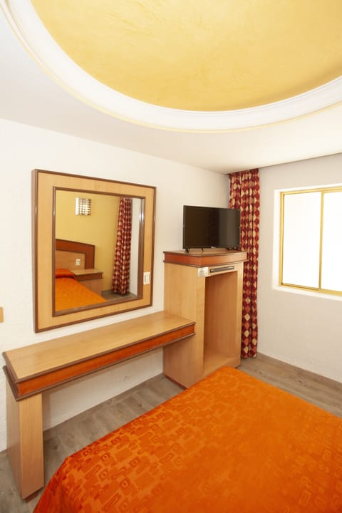 Basic Double Room | Iron/ironing board, free WiFi, bed sheets