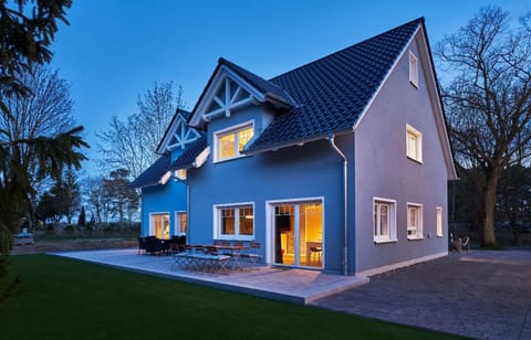 Front of property - evening/night