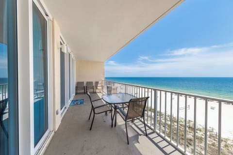 Comfort Condo, 3 Bedrooms, Jetted Tub, Beach View | Balcony