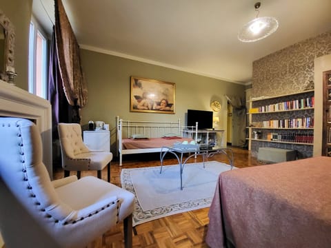 Superior Double or Twin Room | 1 bedroom, minibar, in-room safe, individually decorated