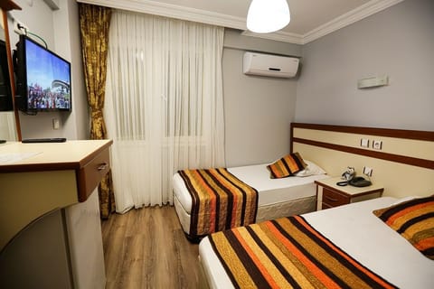 Basic Twin Room | 1 bedroom, premium bedding, free WiFi, bed sheets