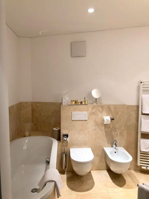 Superior Double Room | Bathroom | Eco-friendly toiletries, hair dryer, bathrobes, slippers