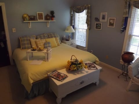 The Bluebonnet Room | Individually decorated, iron/ironing board, free WiFi, bed sheets