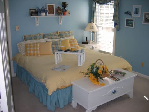 The Bluebonnet Room | Individually decorated, iron/ironing board, free WiFi, bed sheets