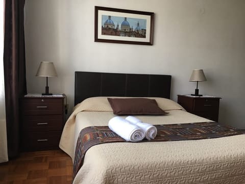 Double Room | Desk, iron/ironing board, free WiFi, bed sheets