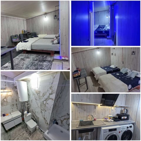 City Quadruple Room | Bathroom | Towels, soap, toilet paper