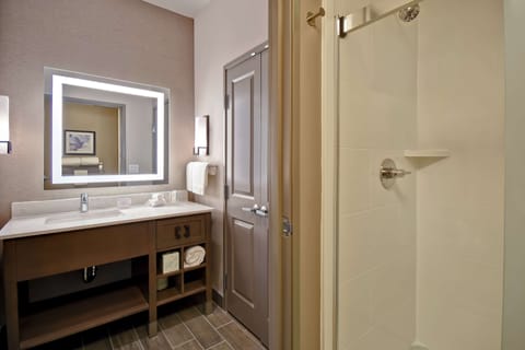 Studio Suite, 1 King Bed, Non Smoking | Bathroom shower