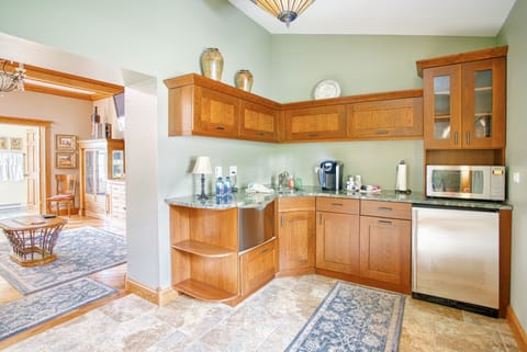 The General Suite | Private kitchen