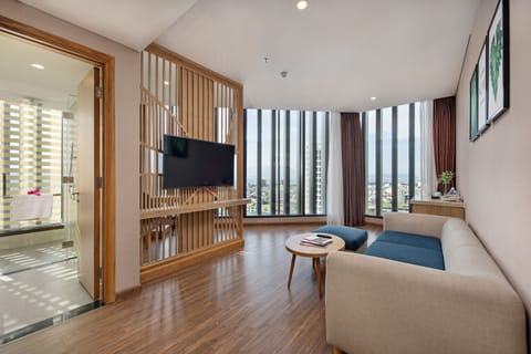 Suite, City View | Minibar, in-room safe, desk, laptop workspace