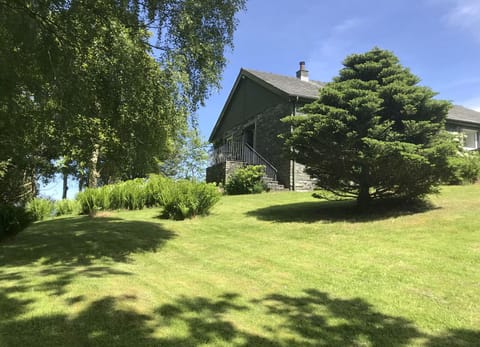 Riverside from the riverbank edge - Only 10 metres from river but does not flood