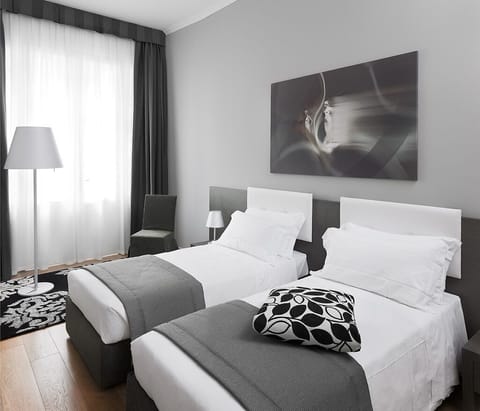 Down comforters, minibar, in-room safe, desk