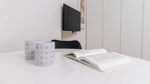 Apartment (0 Bedroom) | In-room dining