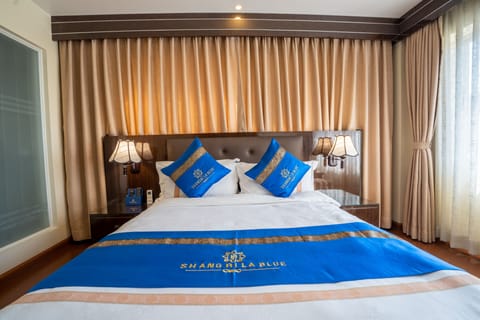 Deluxe Queen Room | Free WiFi, bed sheets