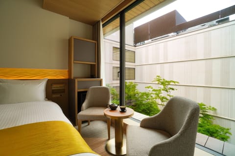 Kamakura Komachi Double Room, Non Smoking | Premium bedding, in-room safe, desk, iron/ironing board