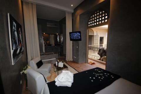 Suite (Marrakech) | Premium bedding, in-room safe, individually decorated, soundproofing