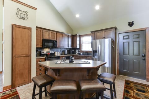 Open Kitchen Area - Make Lake Side Lodge Your Home Away From Home