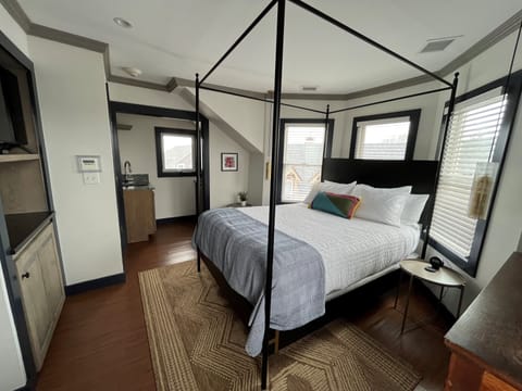 Superior Room | Premium bedding, individually decorated, iron/ironing board, free WiFi