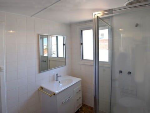 Refurbished Family | Bathroom | Shower, free toiletries, towels