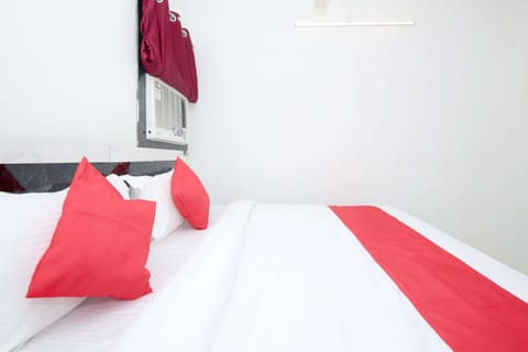 Basic Double Room | Bed sheets