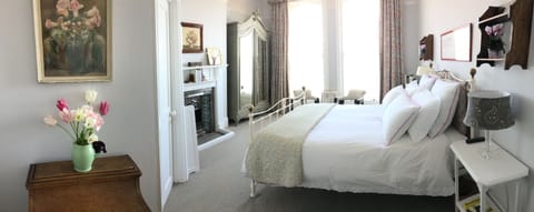 Superior King Room | Individually decorated, individually furnished, blackout drapes