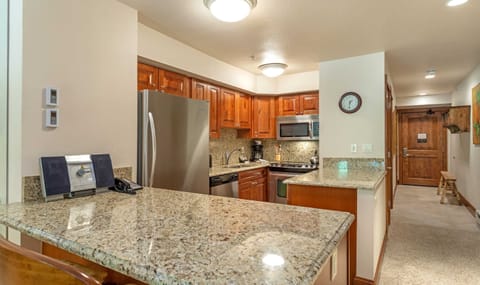 Condo, 2 Bedrooms | Private kitchen | Fridge, microwave, oven, dishwasher